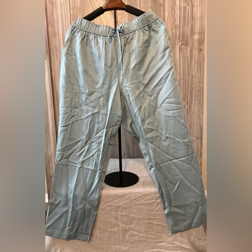 NWT Croft & Barrow Relaxed Fit Pants in Zapata Blue – Size Large
